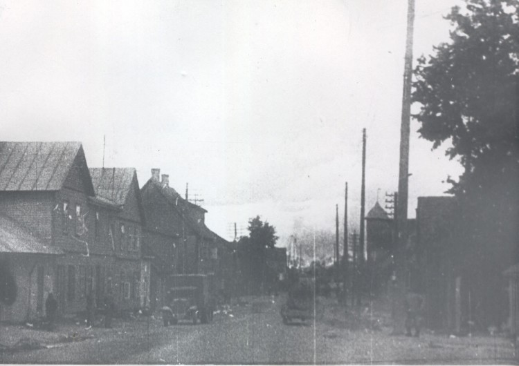 Foto. Võru vabastamine 1944.a. augustis. Punaarmee linna tulek. 2.jpg