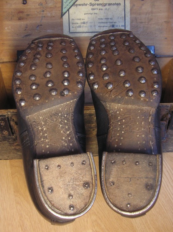 Schnürschuhe 2.jpg