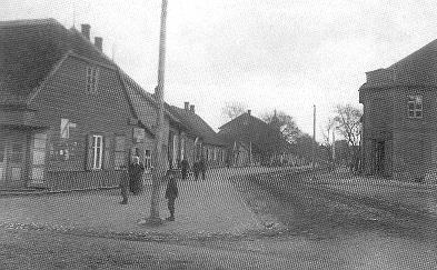 Valga tänav Tõrvas1920.jpg