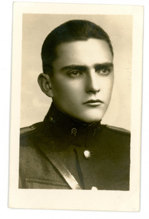 Juhan Haljasmaa (14.12.1913 - 25.7.1944) SS-Ustuf, Art.Rgt.20..jpg